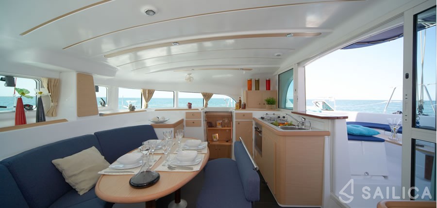 Lagoon 380 - Yacht Charter Sailica