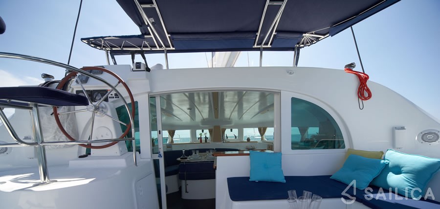 Lagoon 380 - Yacht Charter Sailica