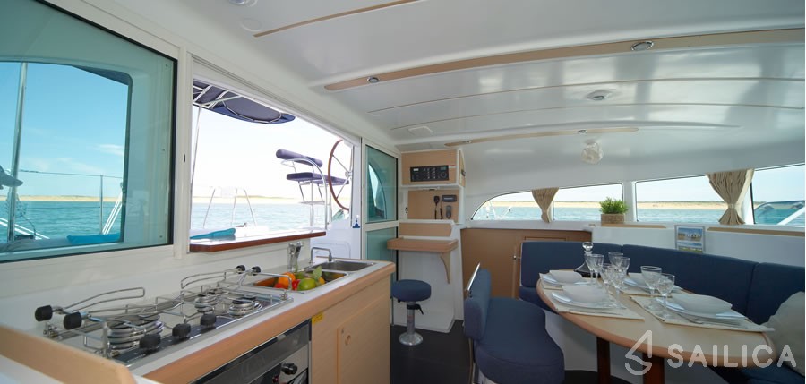 Lagoon 380 - Yacht Charter Sailica