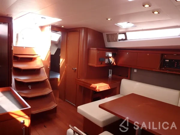 Oceanis 48 - Yacht Charter Sailica