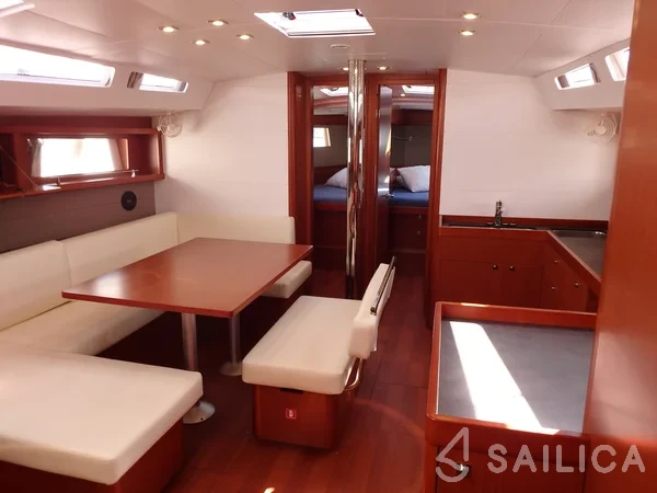 Oceanis 48 - Yacht Charter Sailica
