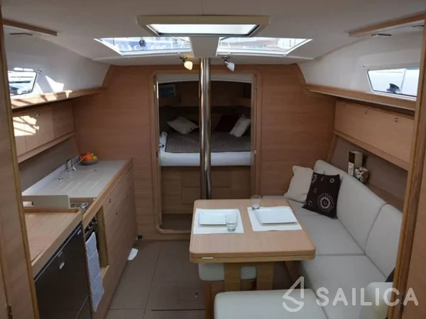 Dufour 382 GL - Yacht Charter Sailica
