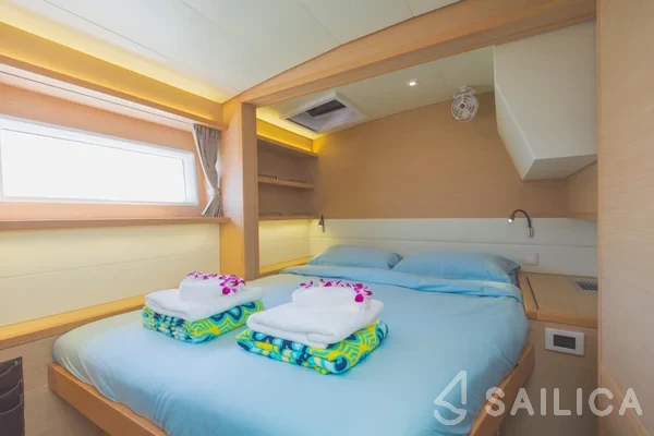 Lagoon 52F - Yacht Charter Sailica