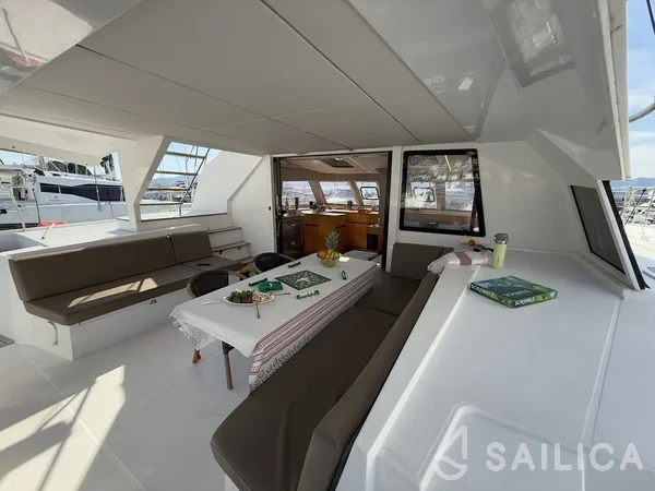Nautitech 46 Fly - Yacht Charter Sailica