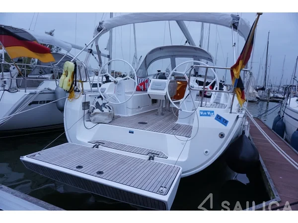 Bavaria 37 Cruiser - Yacht Charter Sailica