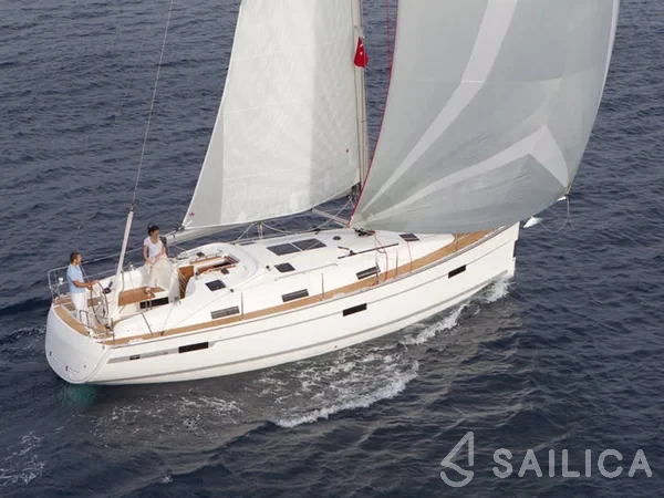Bavaria 36 Cruiser - Yacht Charter Sailica