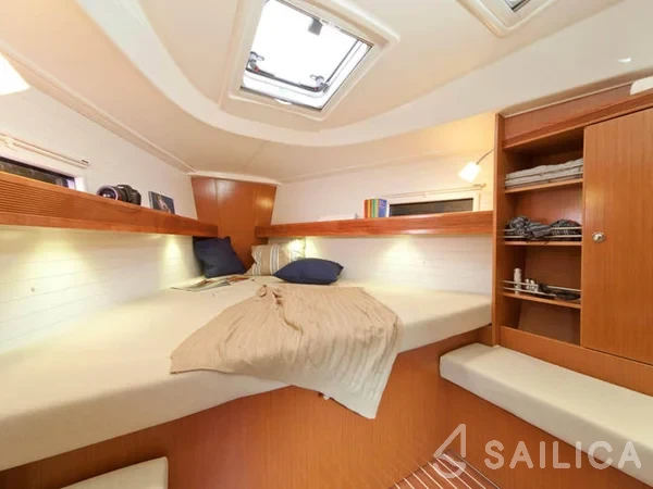 Bavaria 36 Cruiser - Yacht Charter Sailica
