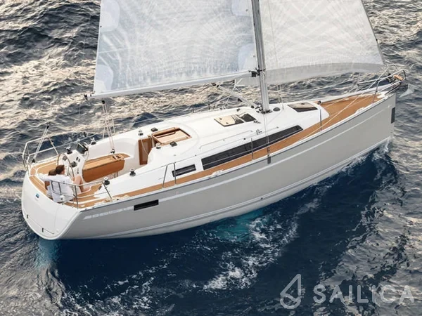 Bavaria 33 Cruiser - Yacht Charter Sailica