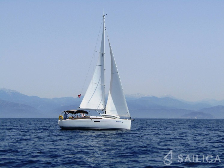 Sun Odyssey 349 - Yacht Charter Sailica