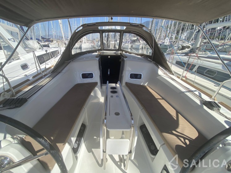 Sun Odyssey 349 - Yacht Charter Sailica