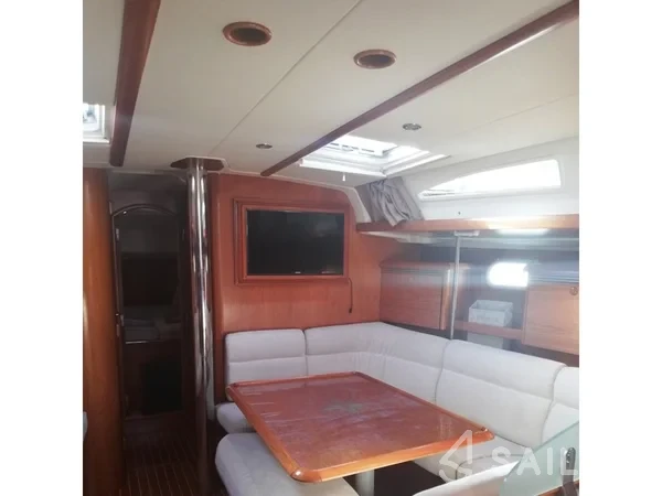 Sun Odyssey 43  - Yacht Charter Sailica