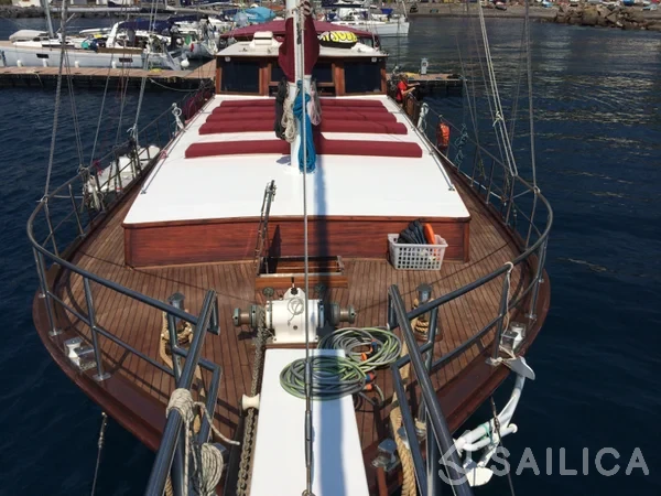 Gulet - Yacht Charter Sailica