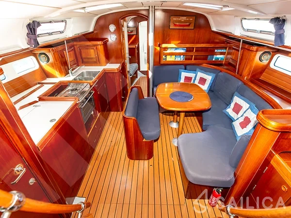 Oceanis 41.1 - Yacht Charter Sailica