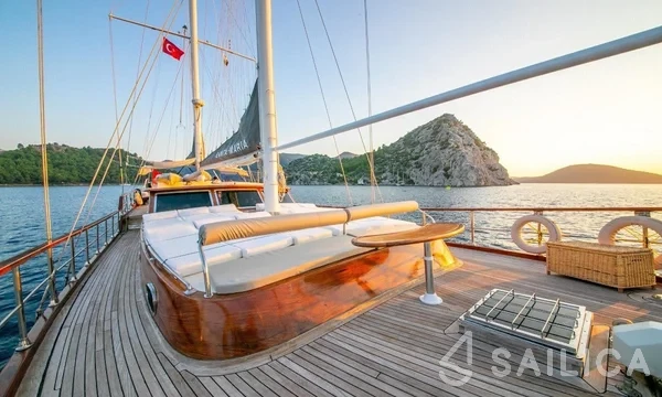 Gulet - Yacht Charter Sailica