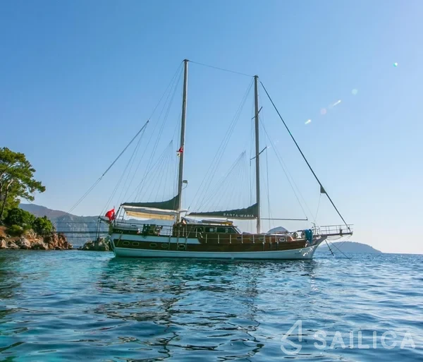Gulet - Yacht Charter Sailica