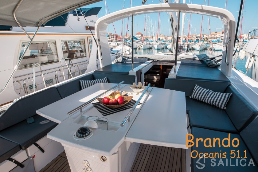 Oceanis 51.1 - Yacht Charter Sailica