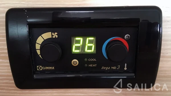 Nautitech 40 open NEW - 4 + 2 cab. - Yacht Charter Sailica