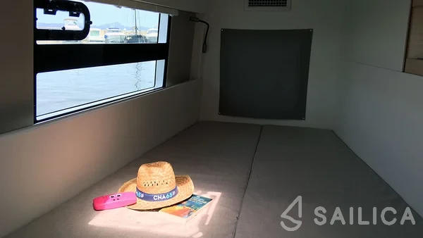 Nautitech 40 open NEW - 4 + 2 cab. - Yacht Charter Sailica