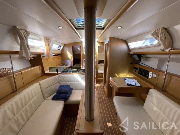 Sun Odyssey 36i - Yacht Charter Sailica