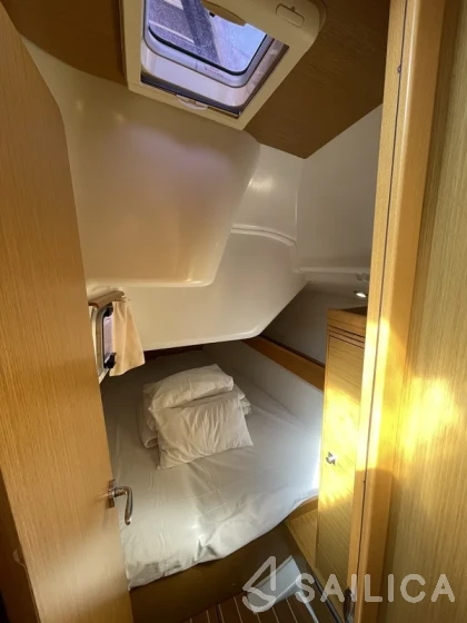Sun Odyssey 36i - Yacht Charter Sailica