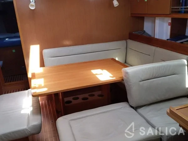 Bavaria 45 Cruiser - Yacht Charter Sailica