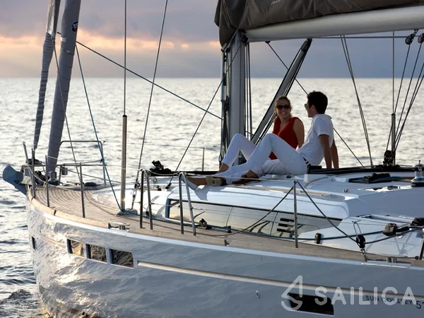 Sun Odyssey 519 - Yacht Charter Sailica