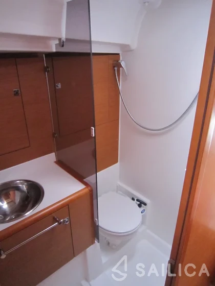 Sun Odyssey 449 - Yacht Charter Sailica