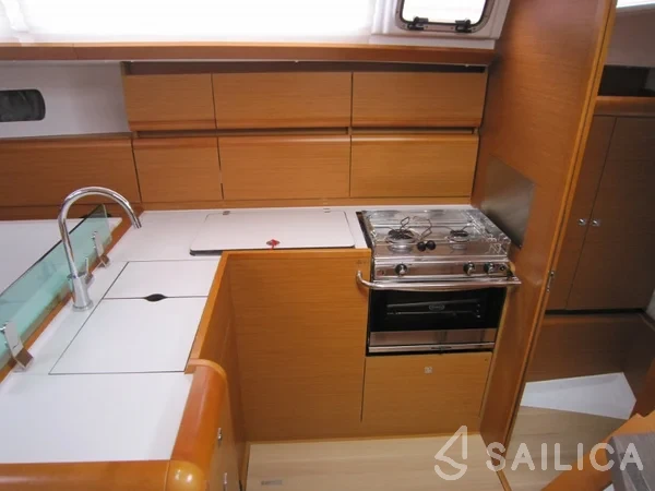 Sun Odyssey 449 - Yacht Charter Sailica