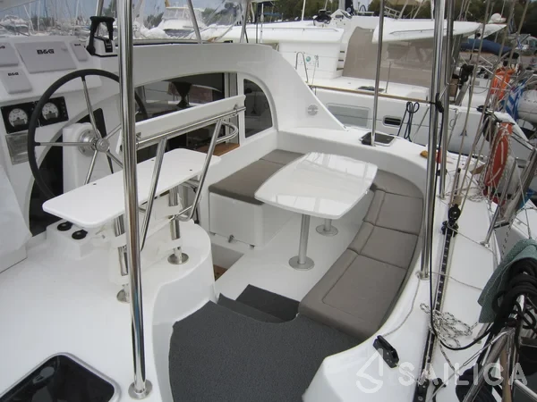 Lagoon 380 - Yacht Charter Sailica