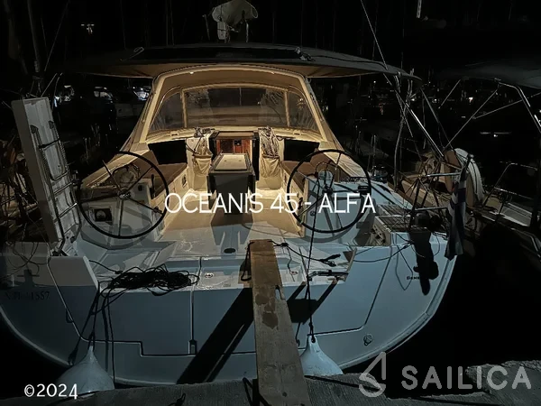 Oceanis 45 - Yacht Charter Sailica