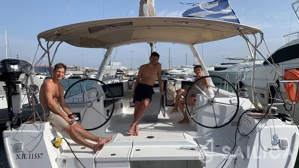 Oceanis 45 - Yacht Charter Sailica