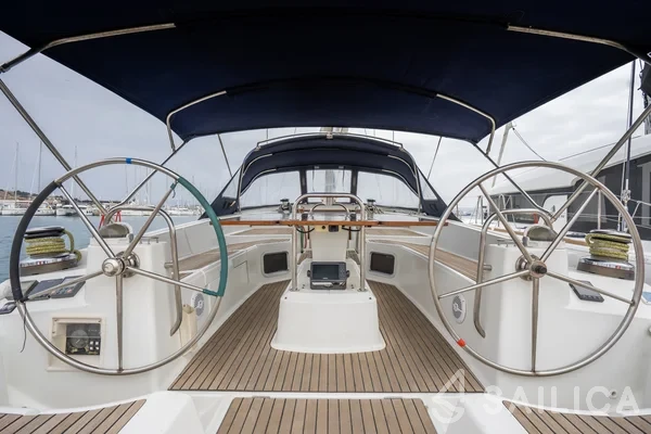 Jeanneau 53 - Yacht Charter Sailica
