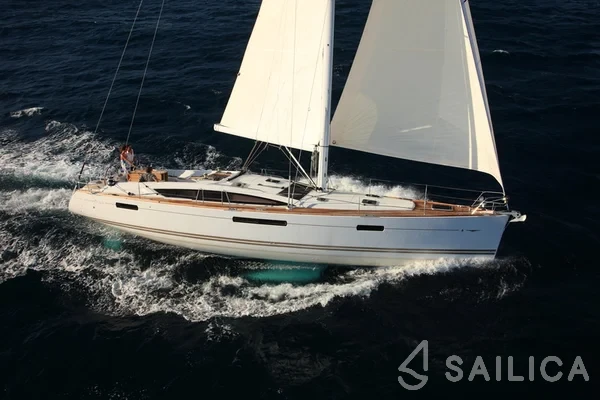 Jeanneau 53 - Yacht Charter Sailica