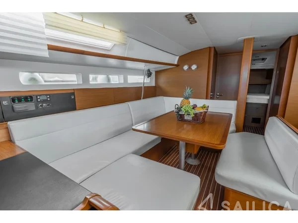 Sun Odyssey 519 - Yacht Charter Sailica