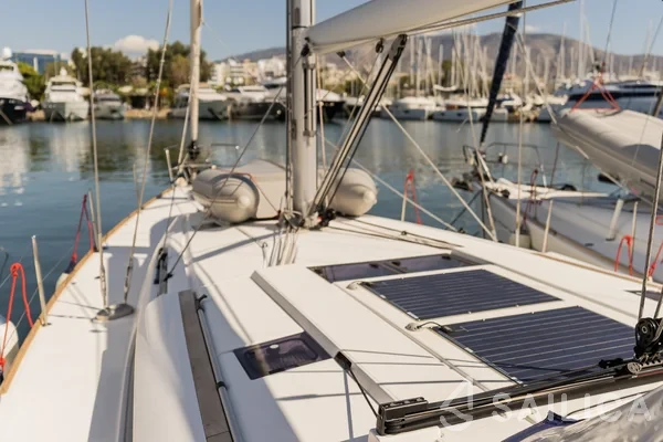 Sun Odyssey 519 - Yacht Charter Sailica