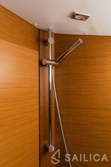 Sun Odyssey 519 - Yacht Charter Sailica