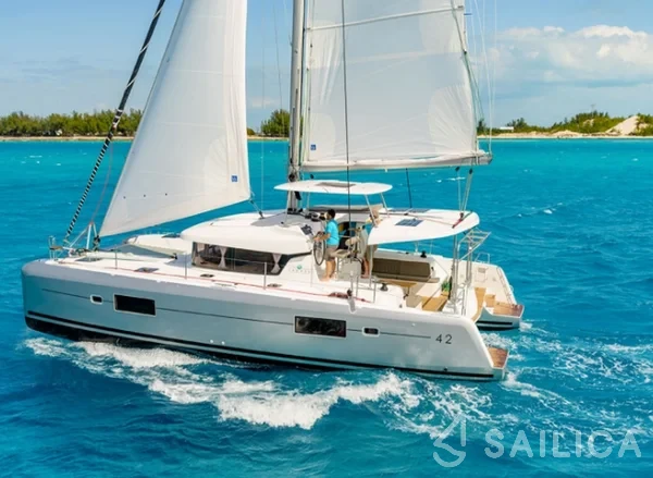 Lagoon 42 - Yacht Charter Sailica