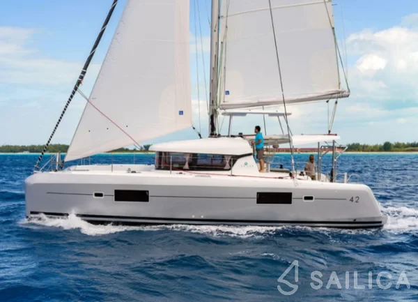 Lagoon 42 - Yacht Charter Sailica