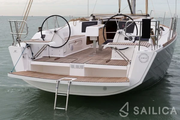Dufour 382 GL - Yacht Charter Sailica