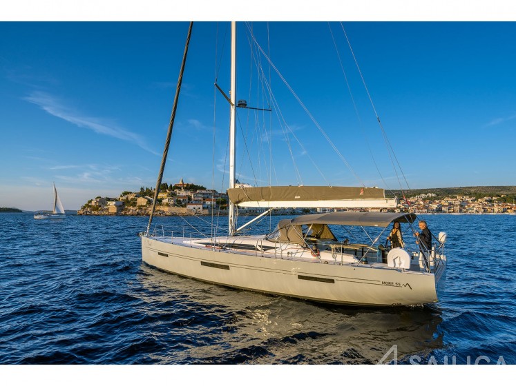 More 55 - Yacht Charter Sailica
