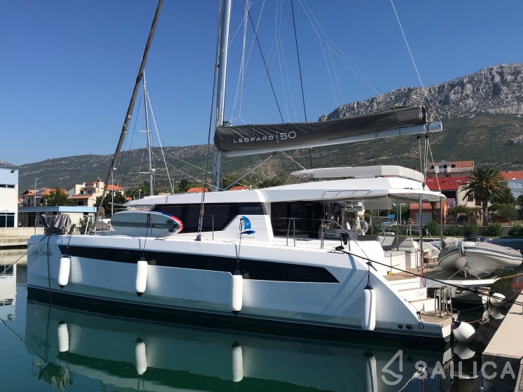 Leopard 50L - 5 cab. - Yacht Charter Sailica