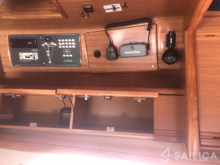 Bavaria Cruiser 40 - Yacht Charter Sailica