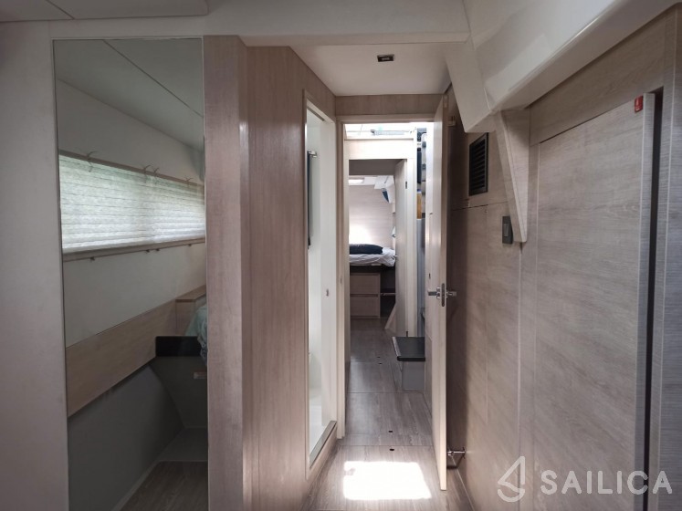 Leopard 50L - 5 cab. - Yacht Charter Sailica