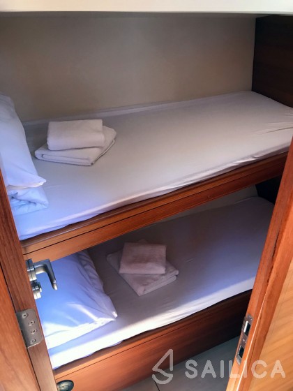 More 55 - Yacht Charter Sailica