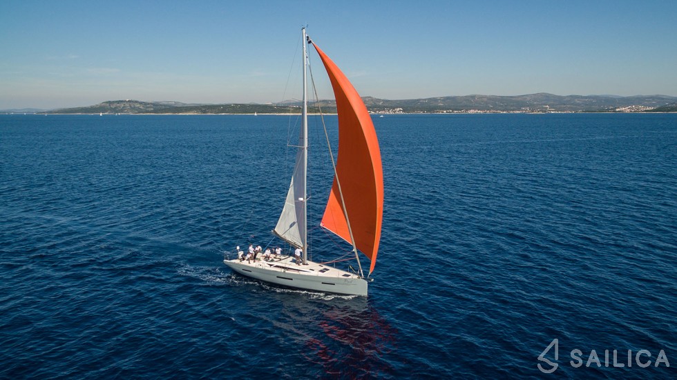 More 55 - Yacht Charter Sailica