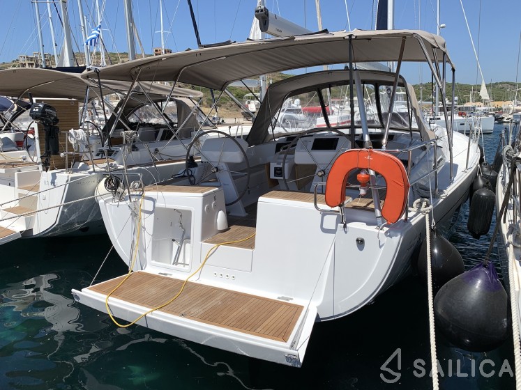 Hanse 458 - Yacht Charter Sailica