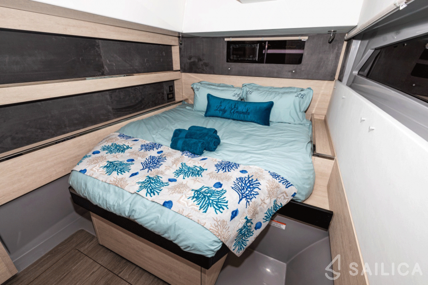 Leopard 50L - 5 cab. - Yacht Charter Sailica