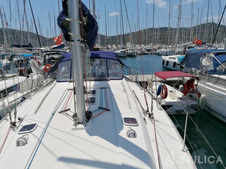 Dufour 445 Grand Large - Yacht Charter Sailica
