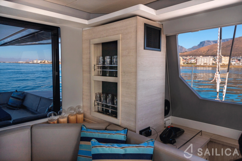 Leopard 50L - 5 cab. - Yacht Charter Sailica
